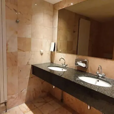 Fletcher Stadshotel 4*