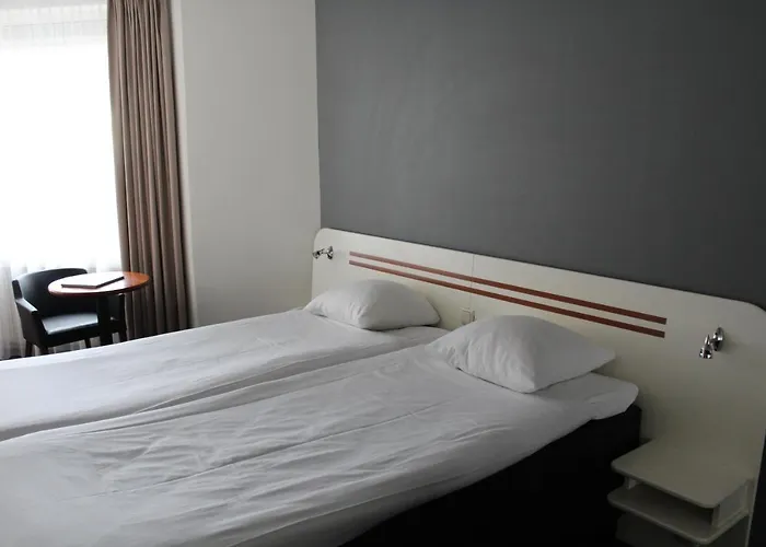 Fletcher Stadshotel Отель 4*