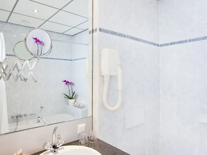 Fletcher Stadshotel Отель