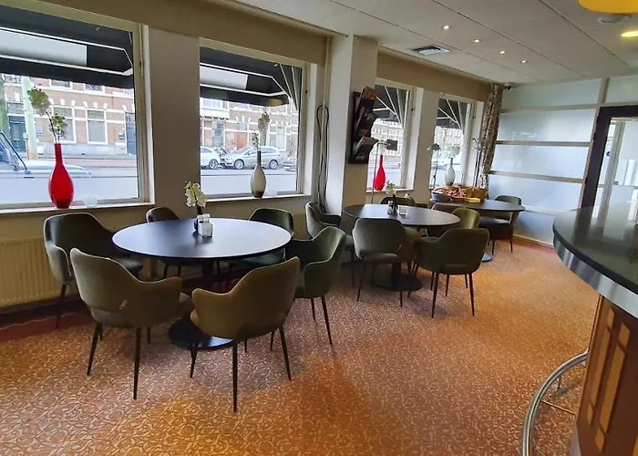 Fletcher Stadshotel 4* Lahey