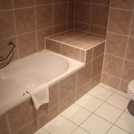 Fletcher Stadshotel 호텔